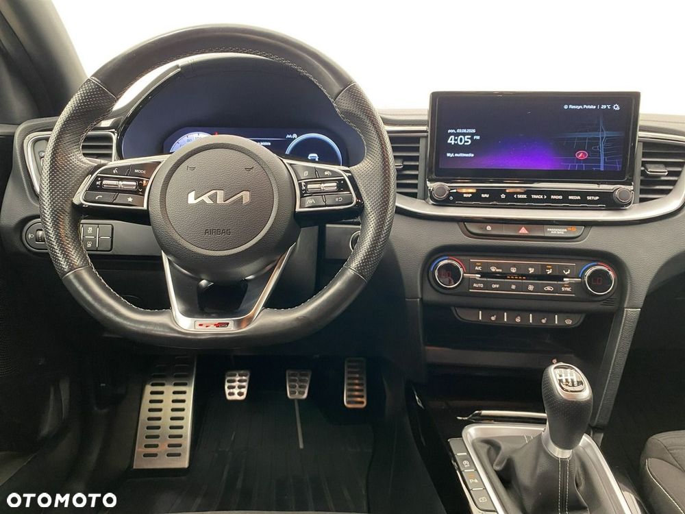 Kia ProCeed - 10