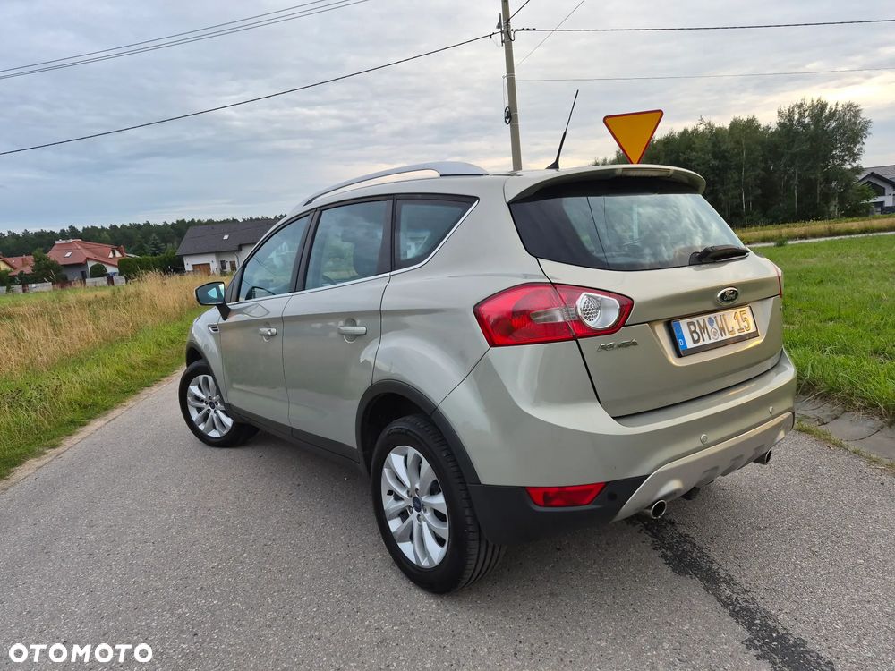 Ford Kuga 2.0 TDCi 2x4 Titanium - 13