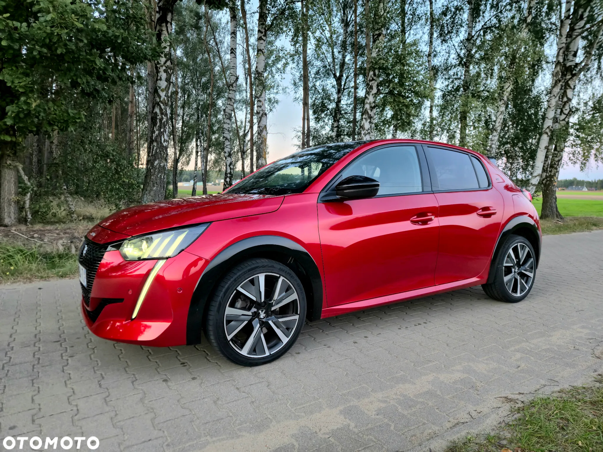 Peugeot 208 PureTech 130 EAT8 GT - 2