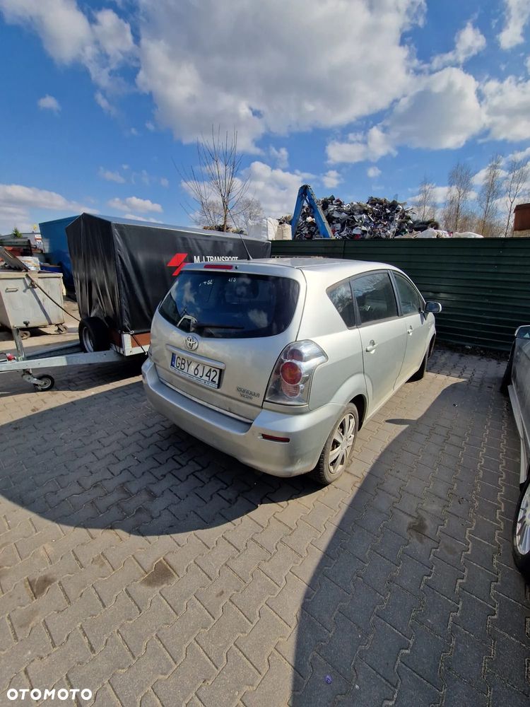 Toyota Corolla Verso 2.0 D-4D Prestige 7os - 2