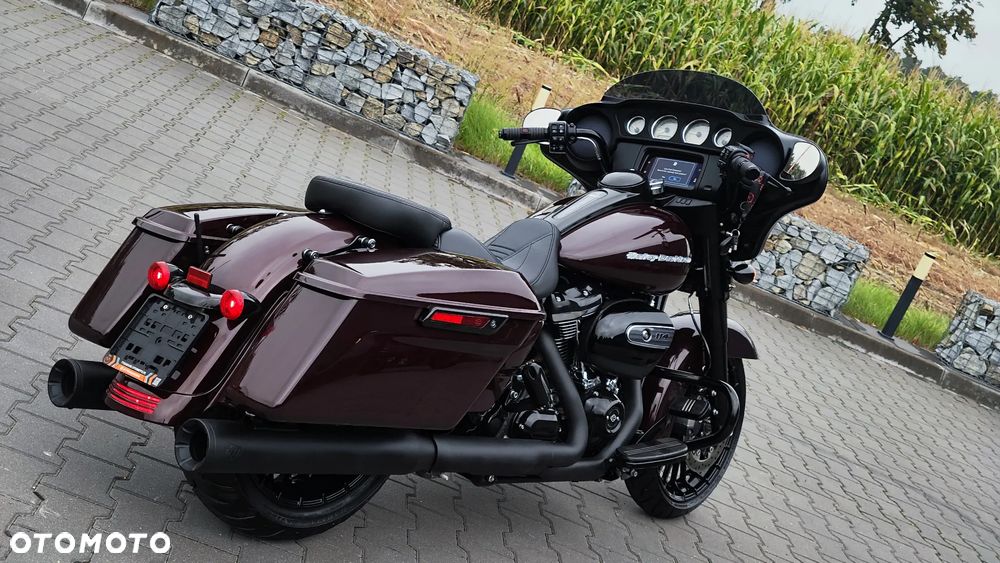 Harley-Davidson Touring Street Glide - 4