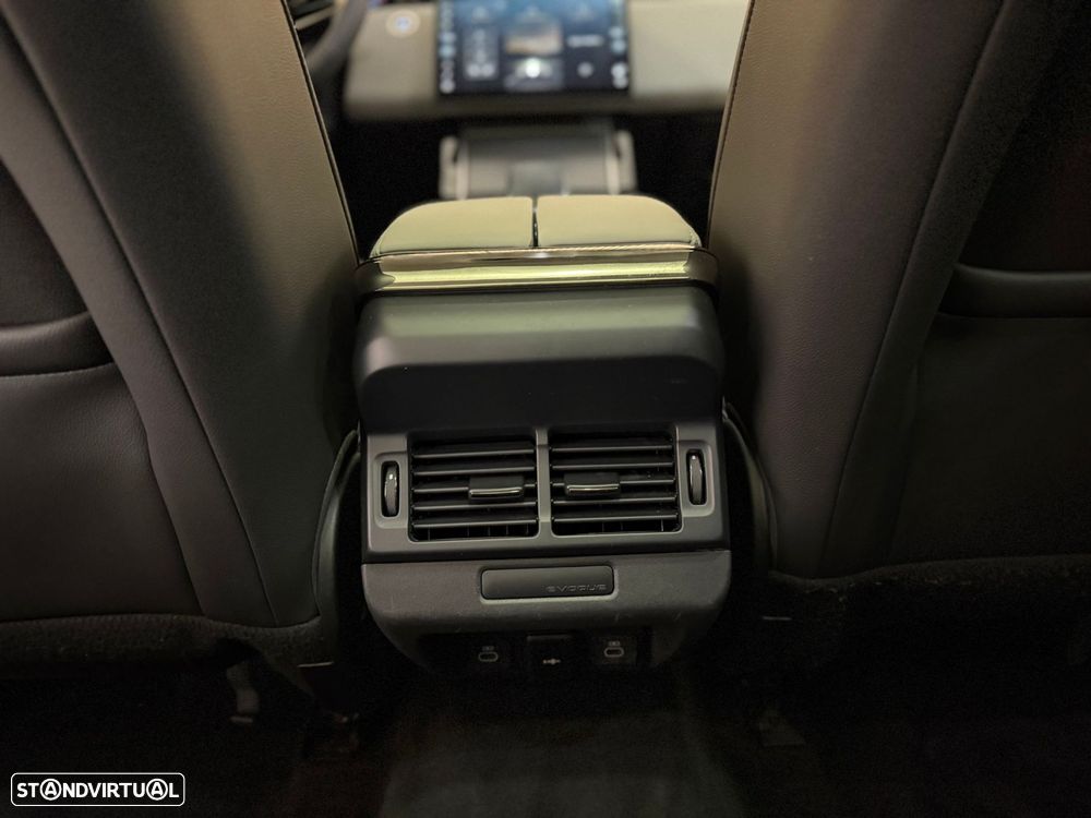 Land Rover Range Rover Evoque P300e R-Dynamic SE - 44