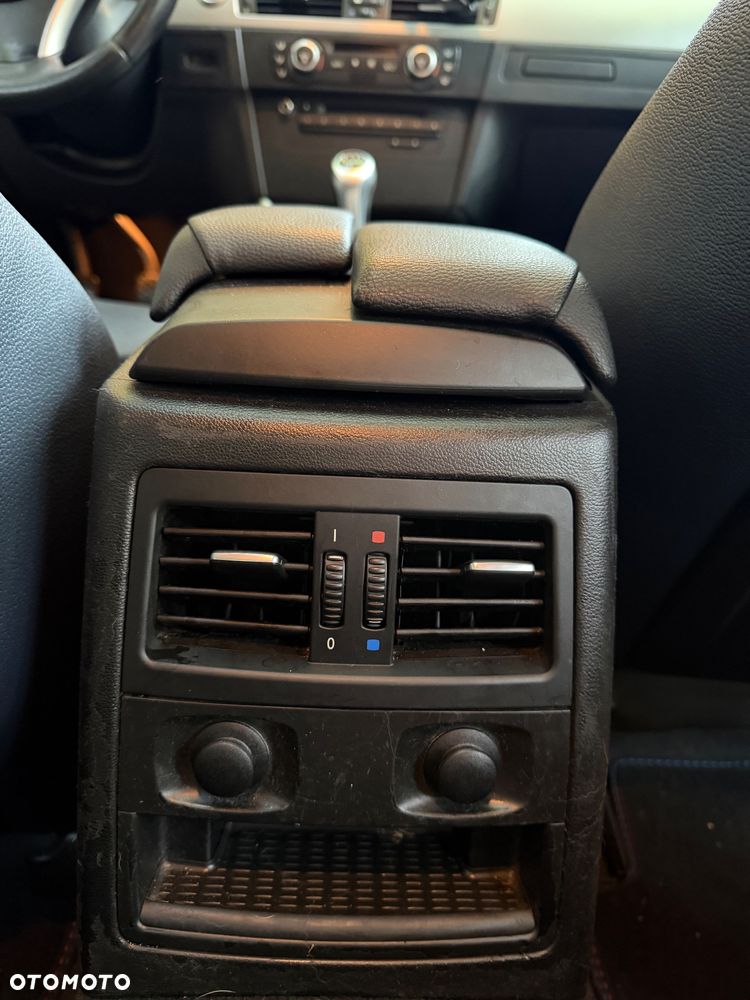 BMW Seria 3 325d - 8