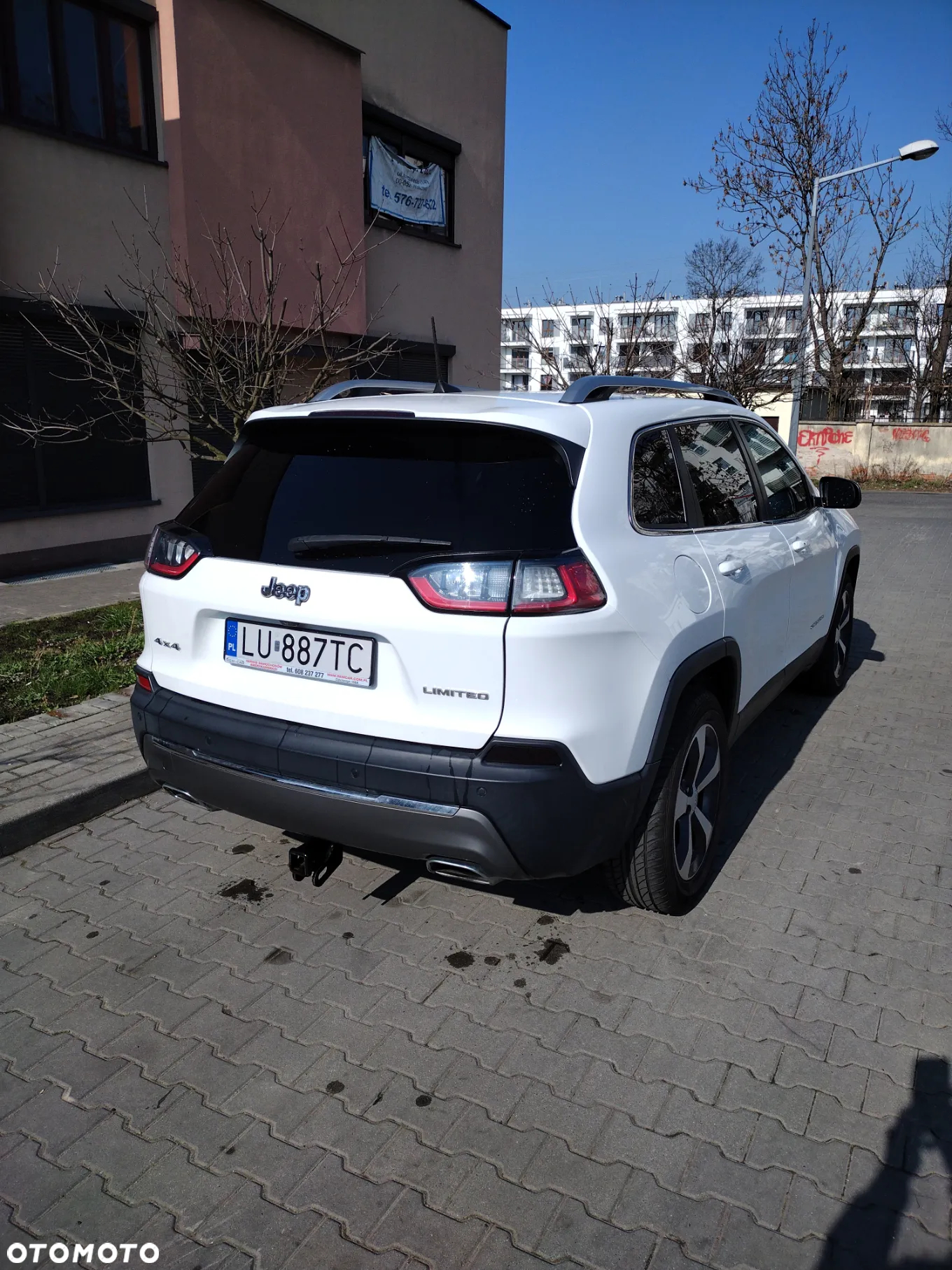 Jeep Cherokee - 3
