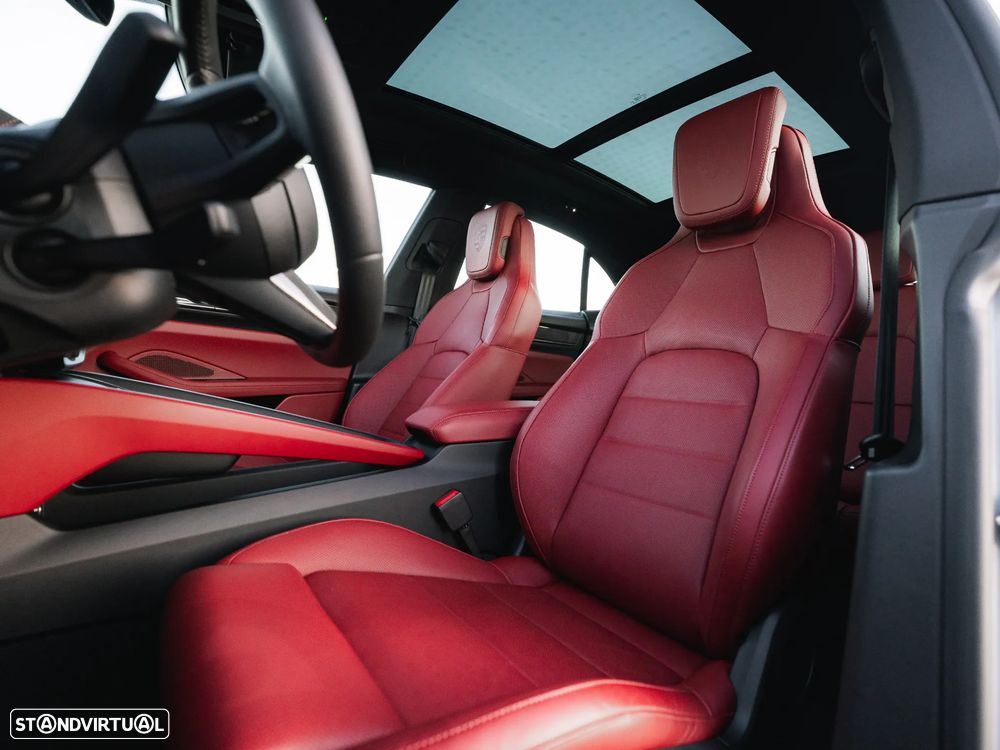 Porsche Macan Electric 4S - 12