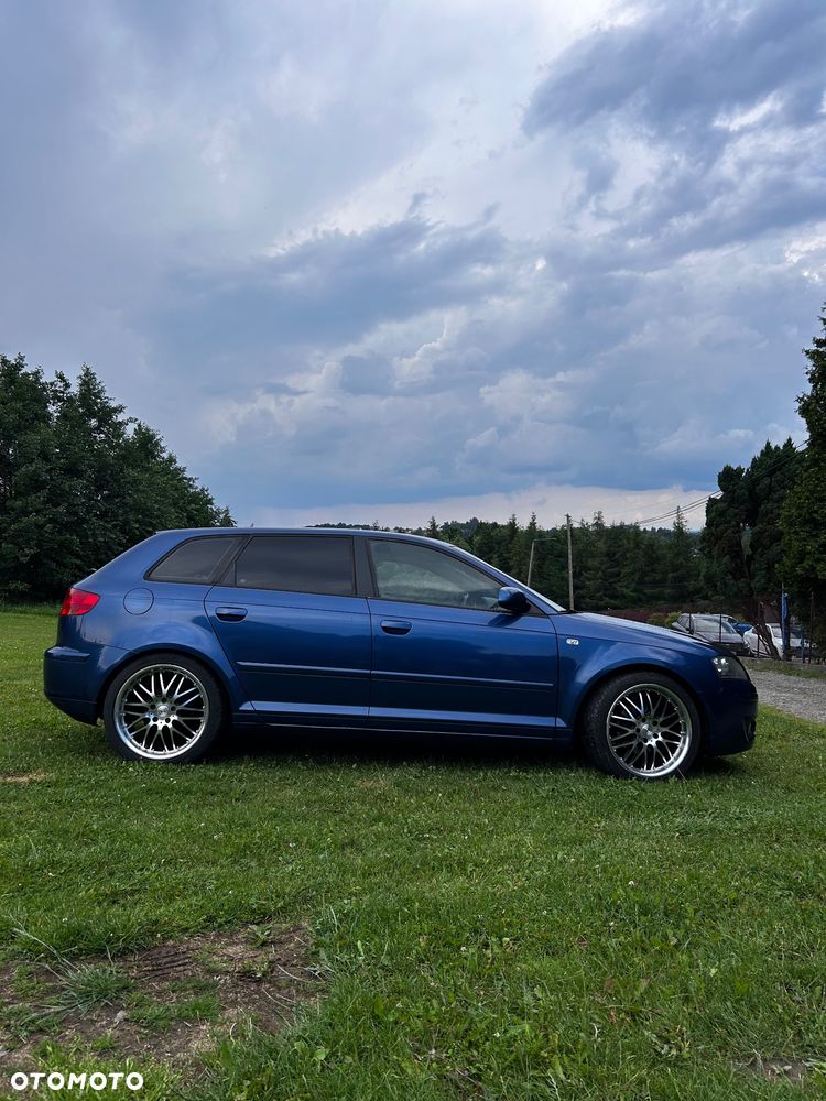 Audi A3 Sportback - 2