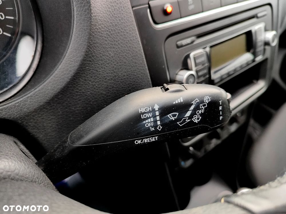 Volkswagen Polo 1.4 16V Trendline - 16