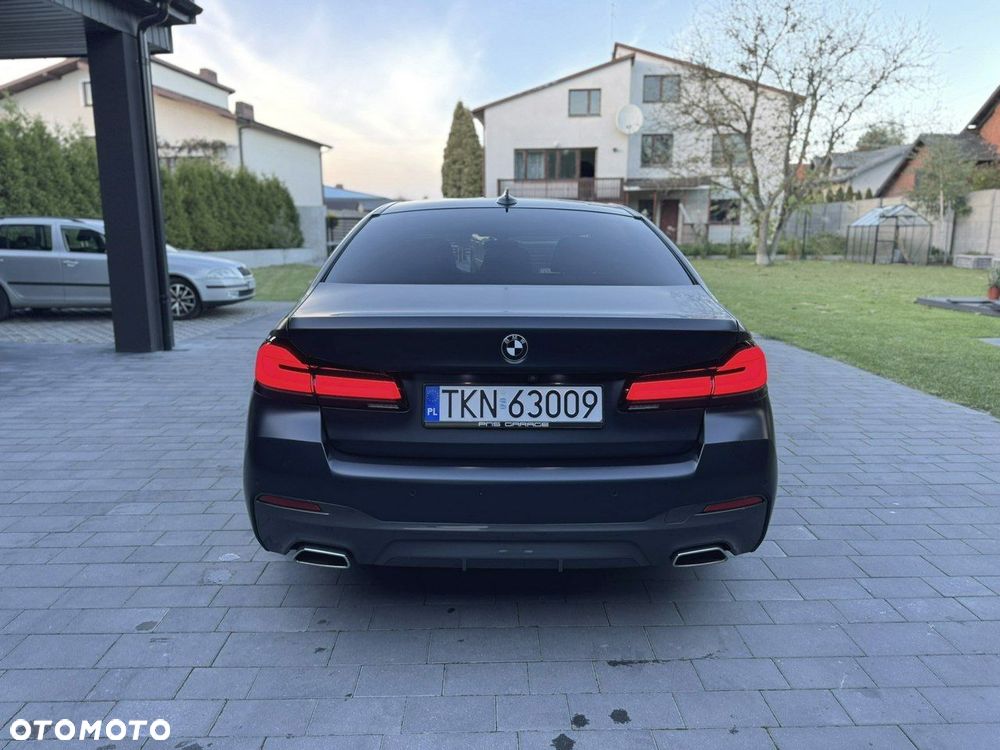 BMW Seria 5 530d xDrive M Sport Edition - 7