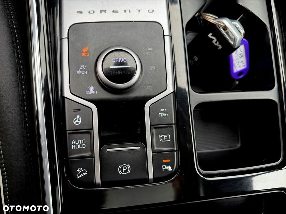 Kia Sorento - 33