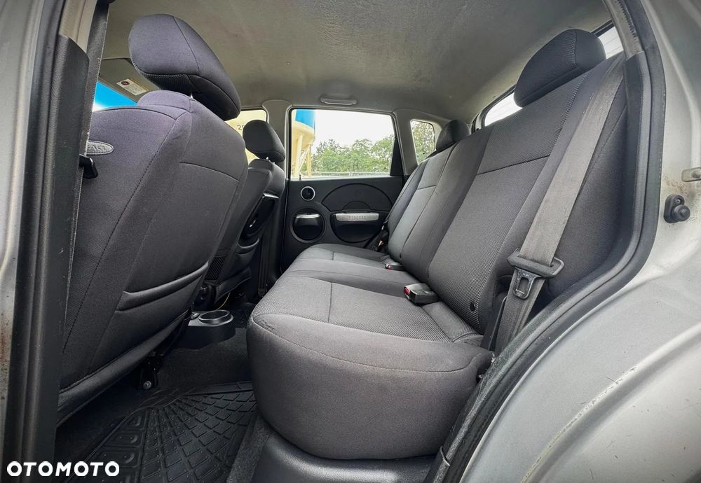 Chevrolet Kalos - 8