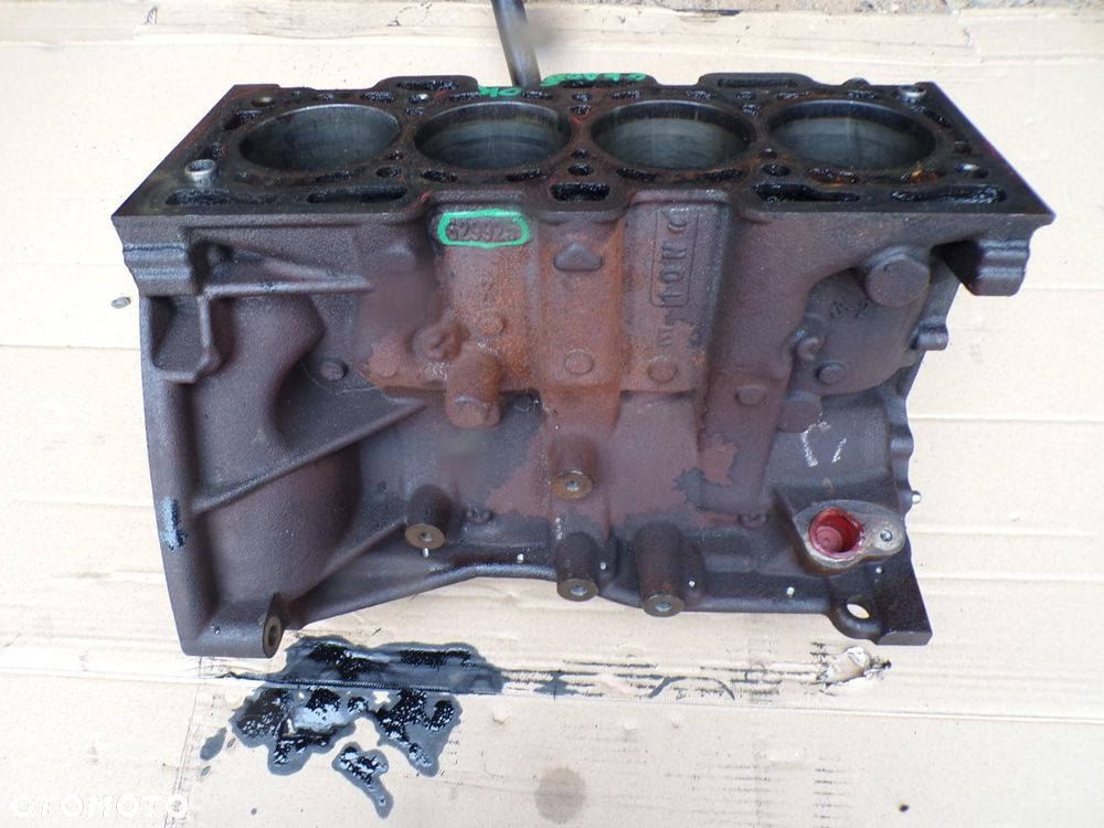 BLOK SILNIKA NISSAN JUKE QASHQAI RENAULT DACIA 1.5 DCI 629925 K9KB410 - 2
