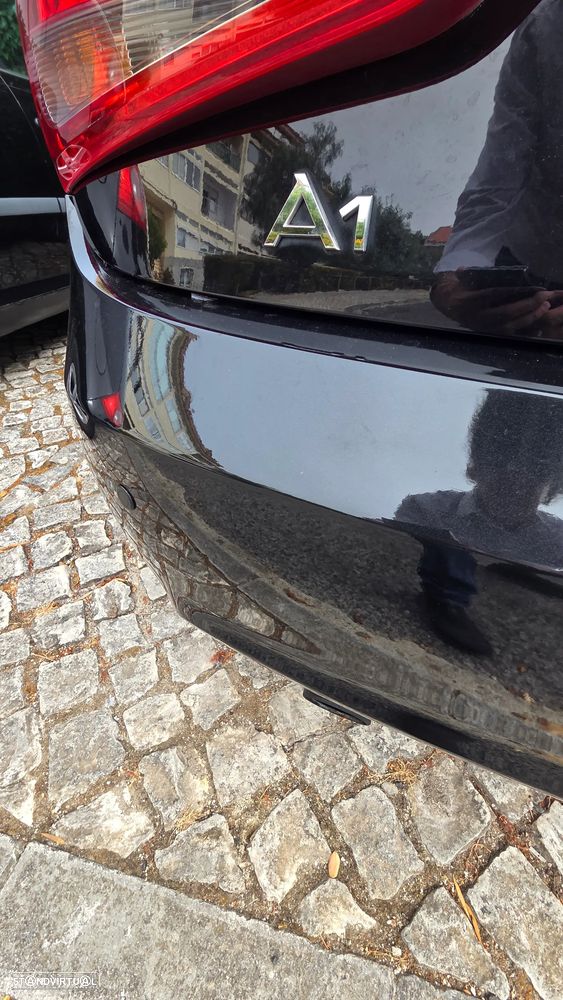 Audi A1 1.6 TDI Admired - 10