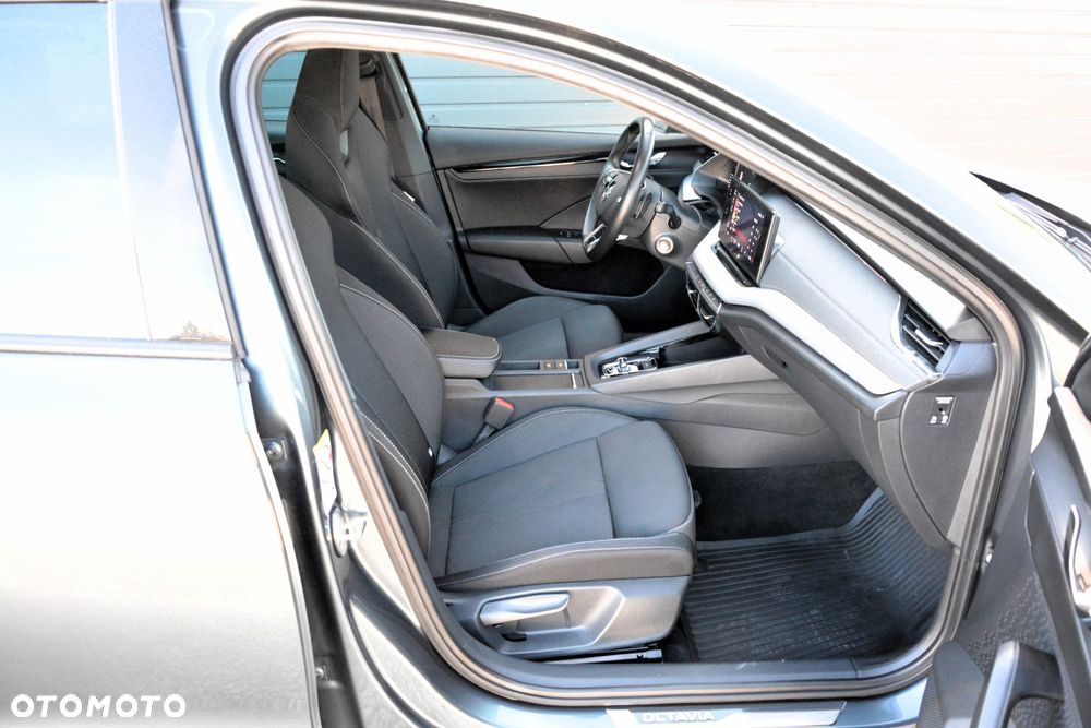 Skoda Octavia 2.0 TDI Style DSG - 15