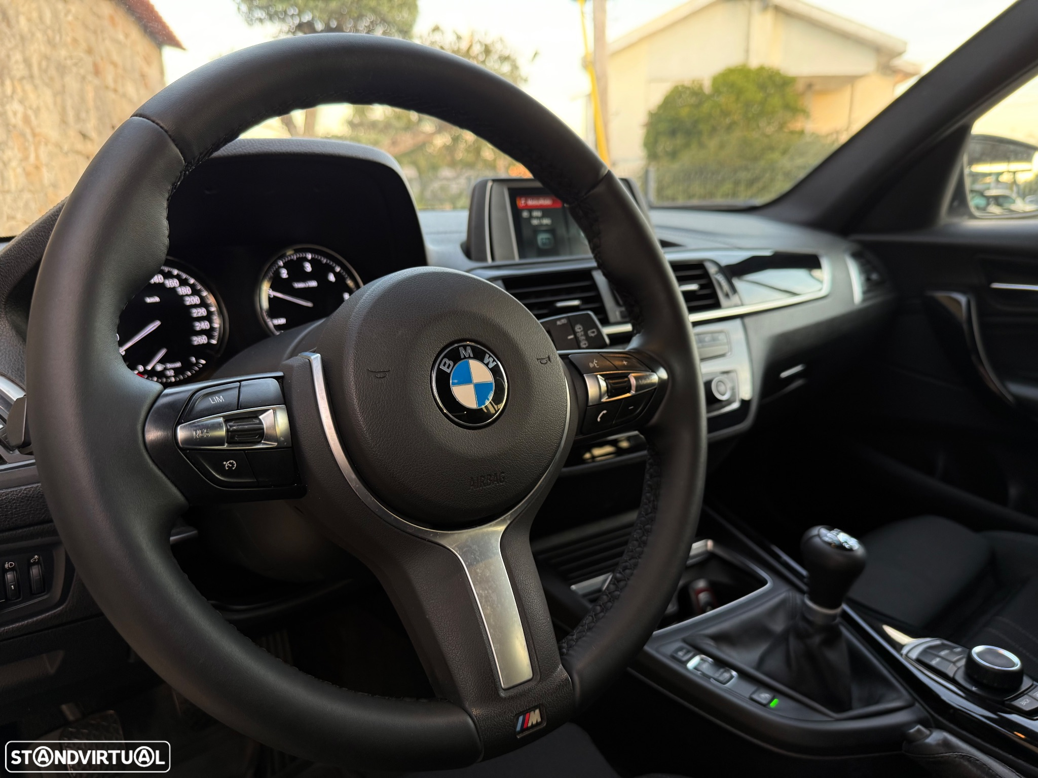 BMW 116 d Line Sport - 23