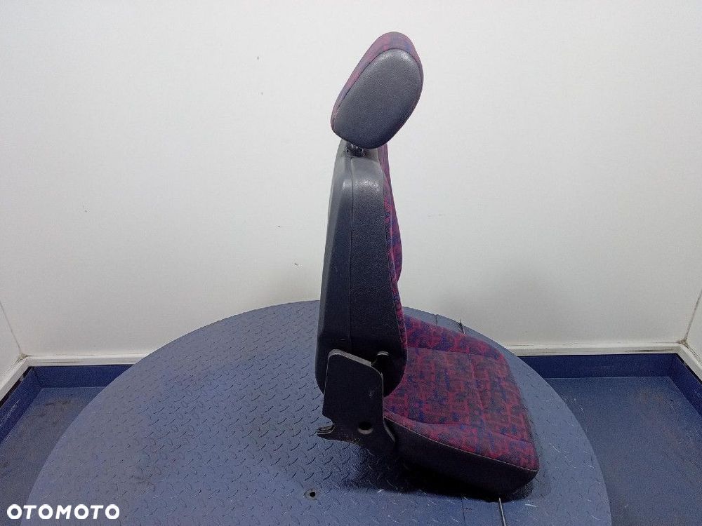 MERCEDES VITO W638 FOTEL TYŁ PRAWY TYLNY 2 II RZĄD - 4