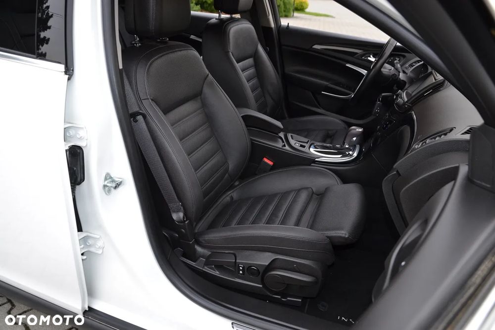 Opel Insignia Country Tourer 2.0 Diesel Exclusive - 33