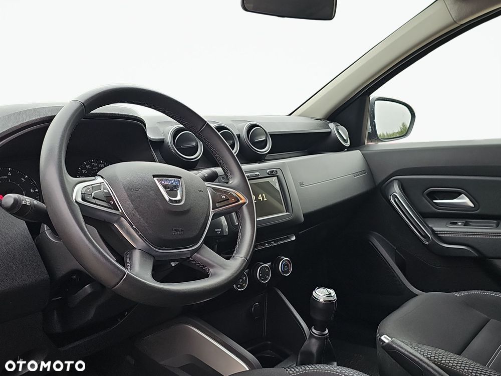 Dacia Duster 1.6 SCe Prestige - 10