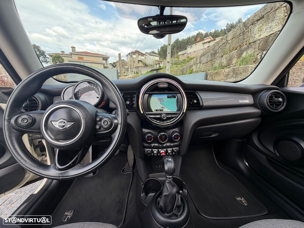 MINI 3 Portas Cooper D Aut. - 13