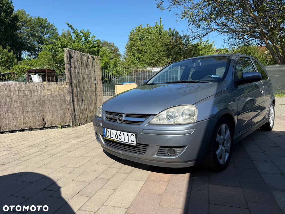 Opel Corsa 1.4 16V Sport - 4