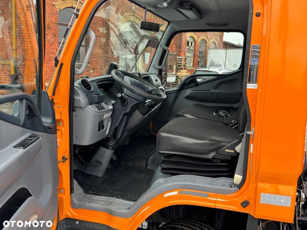Mitsubishi Fuso canter 7c18 - 9