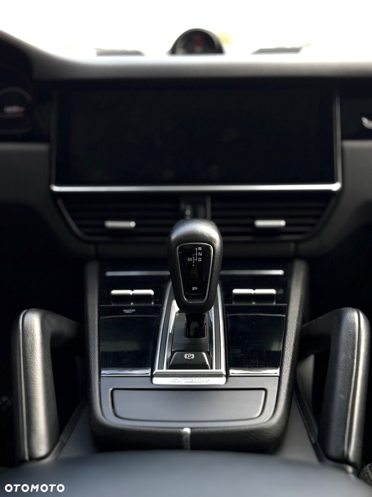 Porsche Cayenne Standard - 15