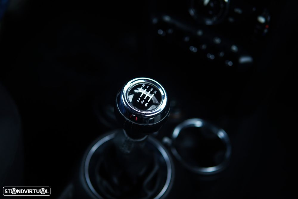 MINI 3 Portas Cooper D - 34