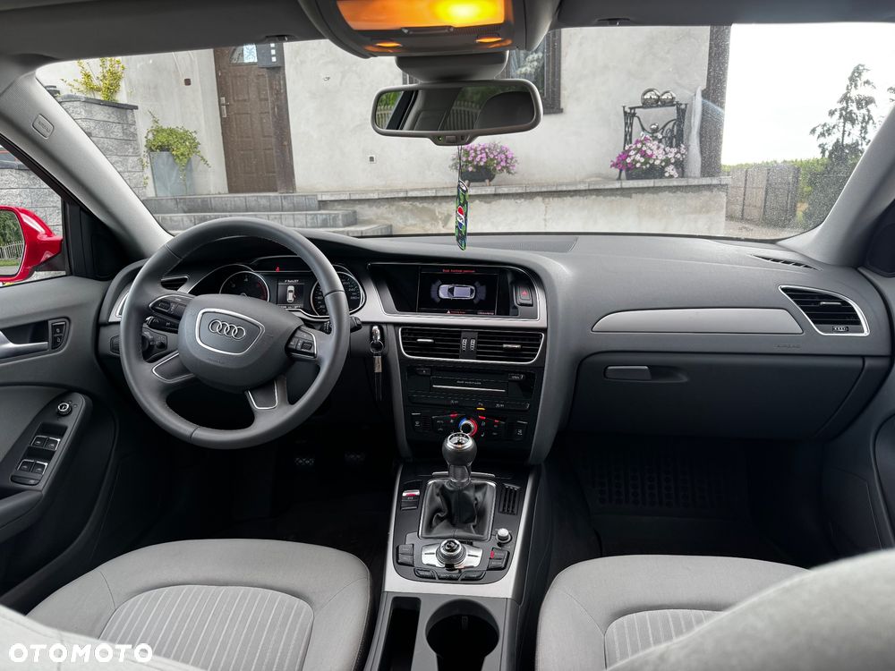 Audi A4 Avant 2.0 TDI DPF Attraction - 11