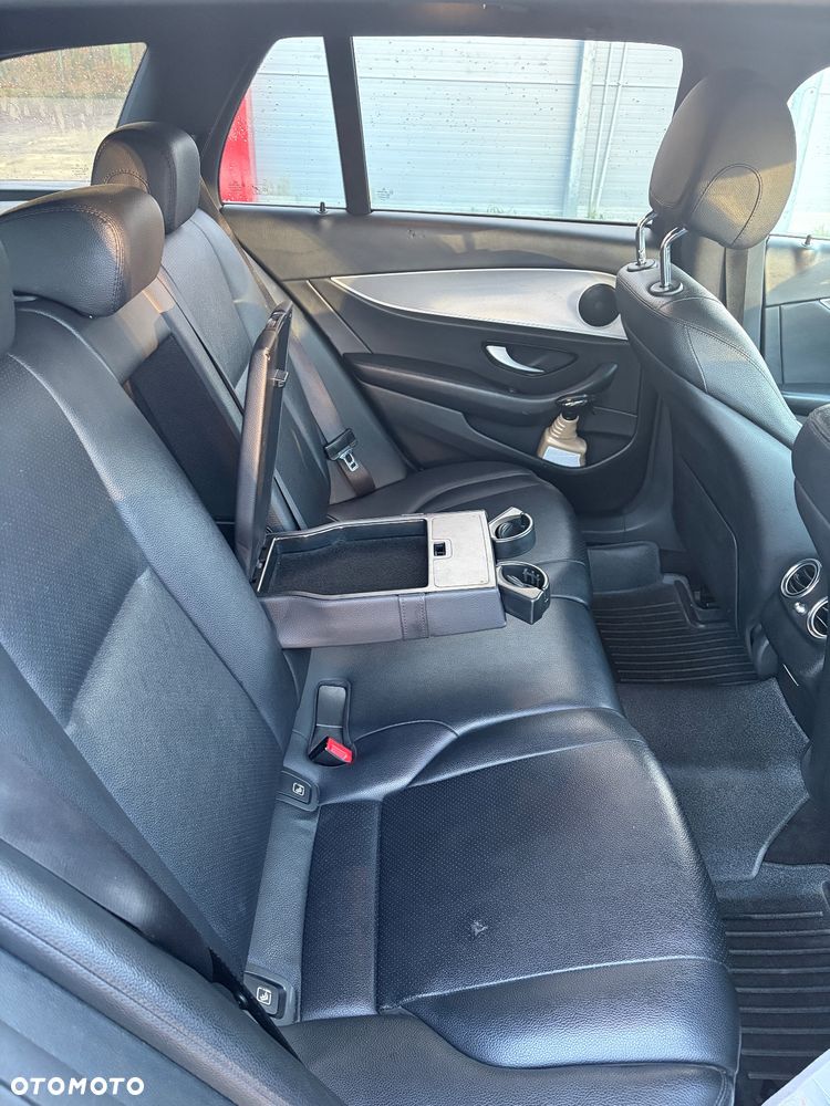 Mercedes-Benz Klasa E 220 d 4-Matic Avantgarde - 13