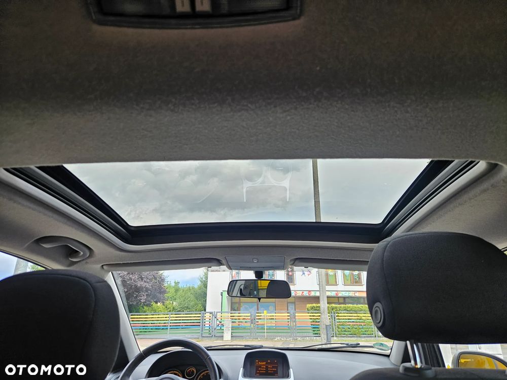 Opel Corsa 1.2 16V Essentia - 19