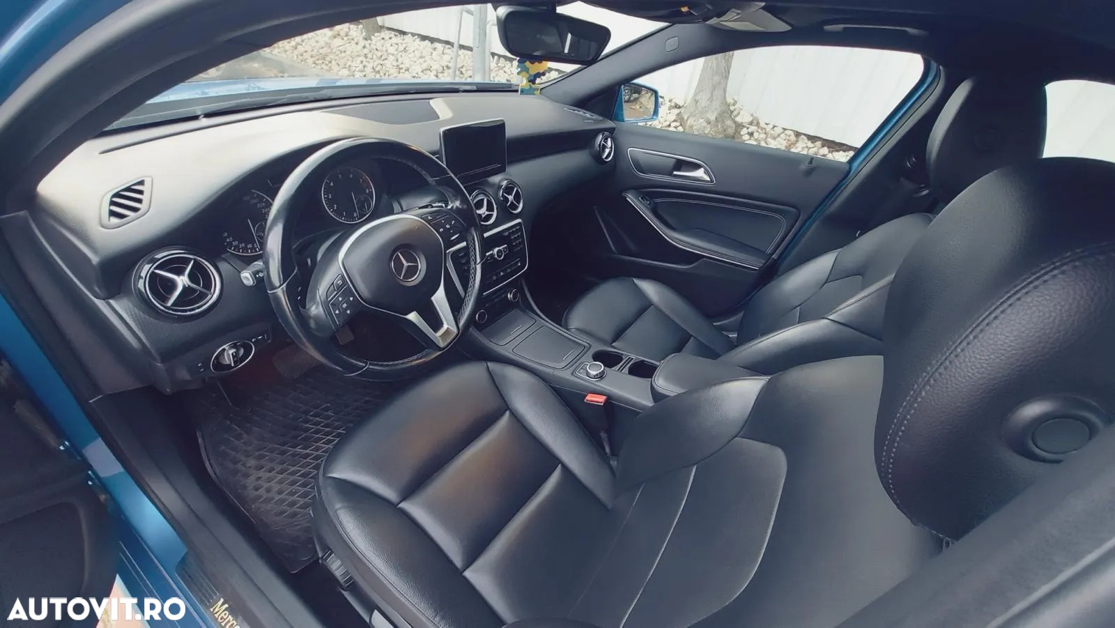 Mercedes-Benz A - 10