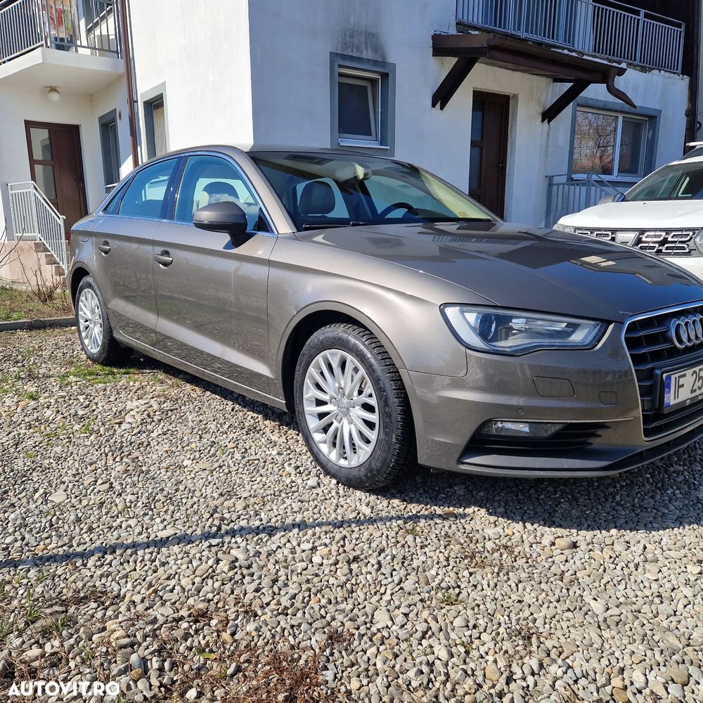 Audi A3 2.0 TDI clean Stronic Ambiente - 1