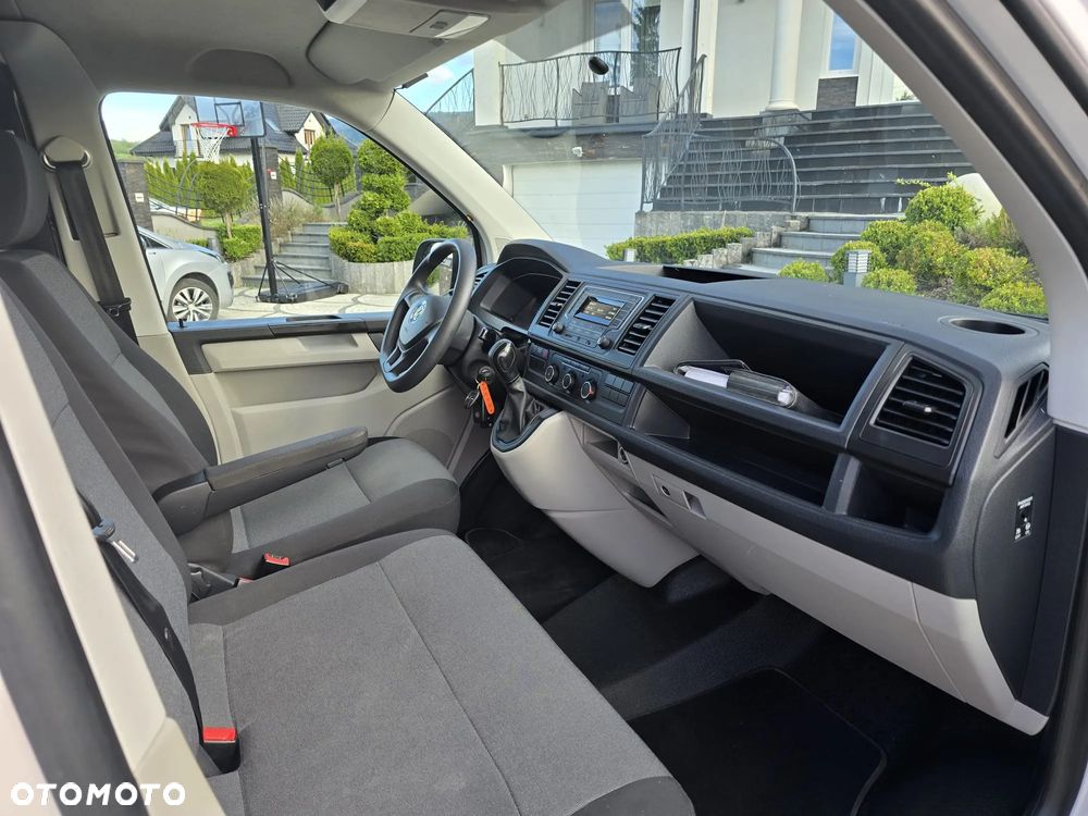 Volkswagen Transporter - 18