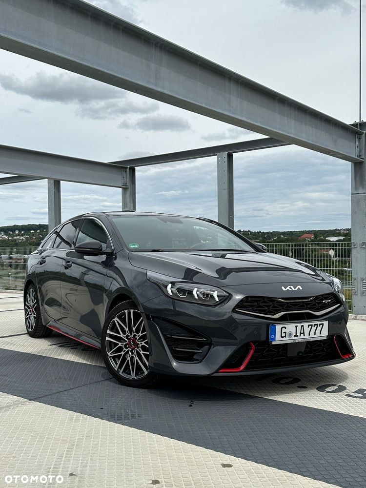 Kia ProCeed - 1