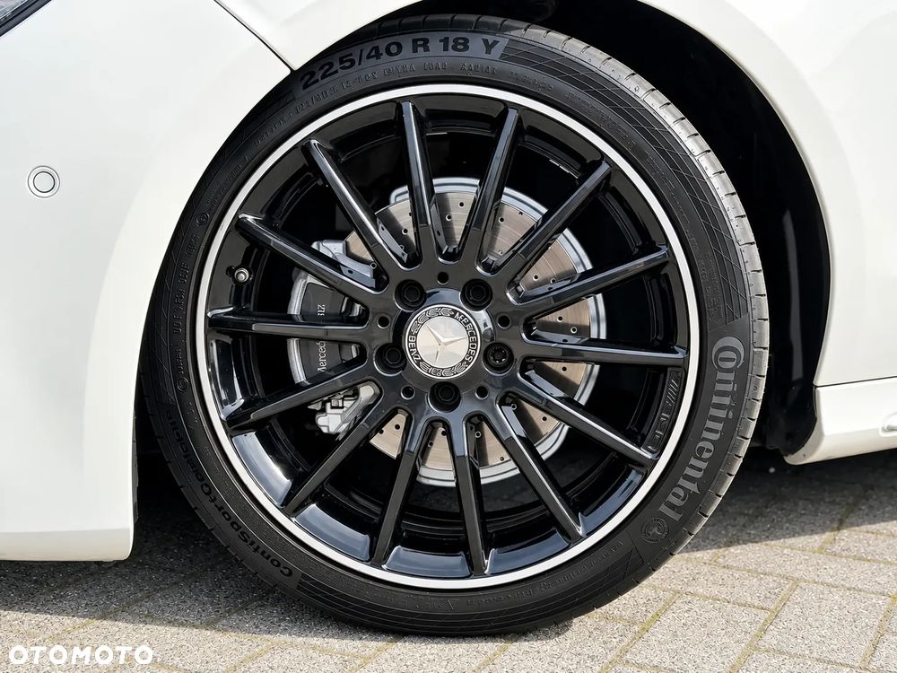 Mercedes-Benz CLA - 9