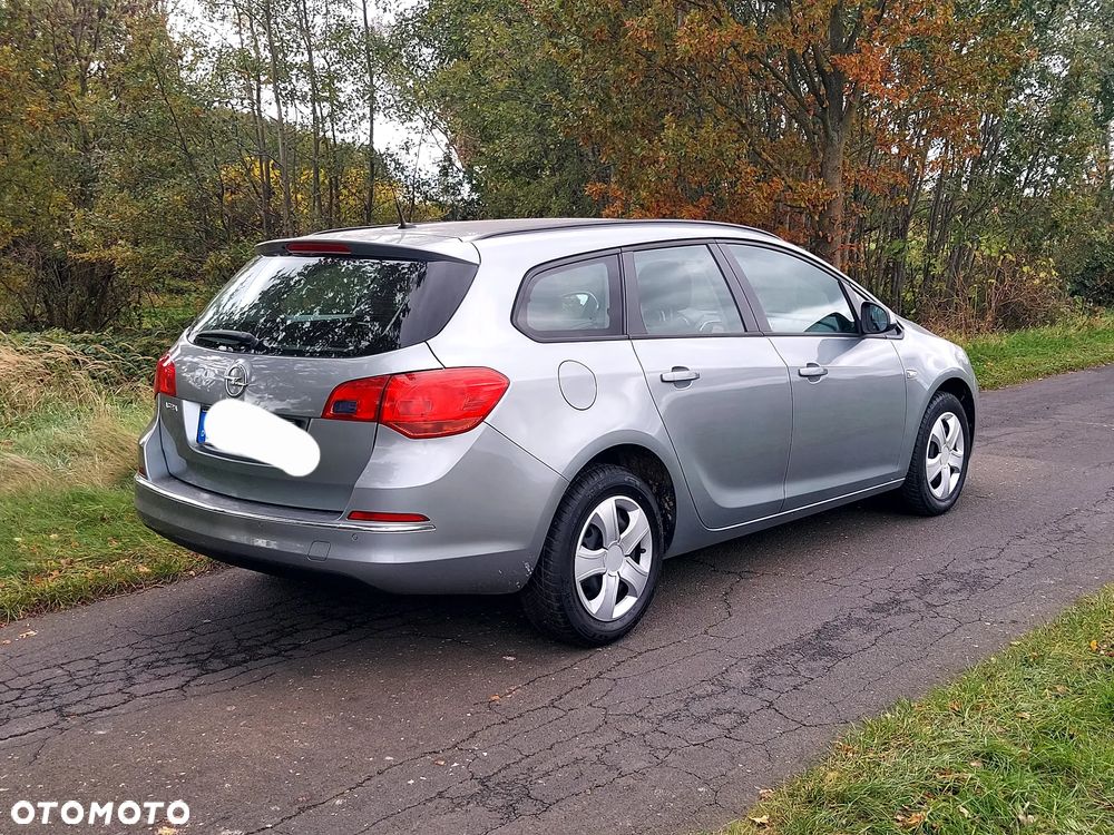Opel Astra 1.6 Color Edition - 4
