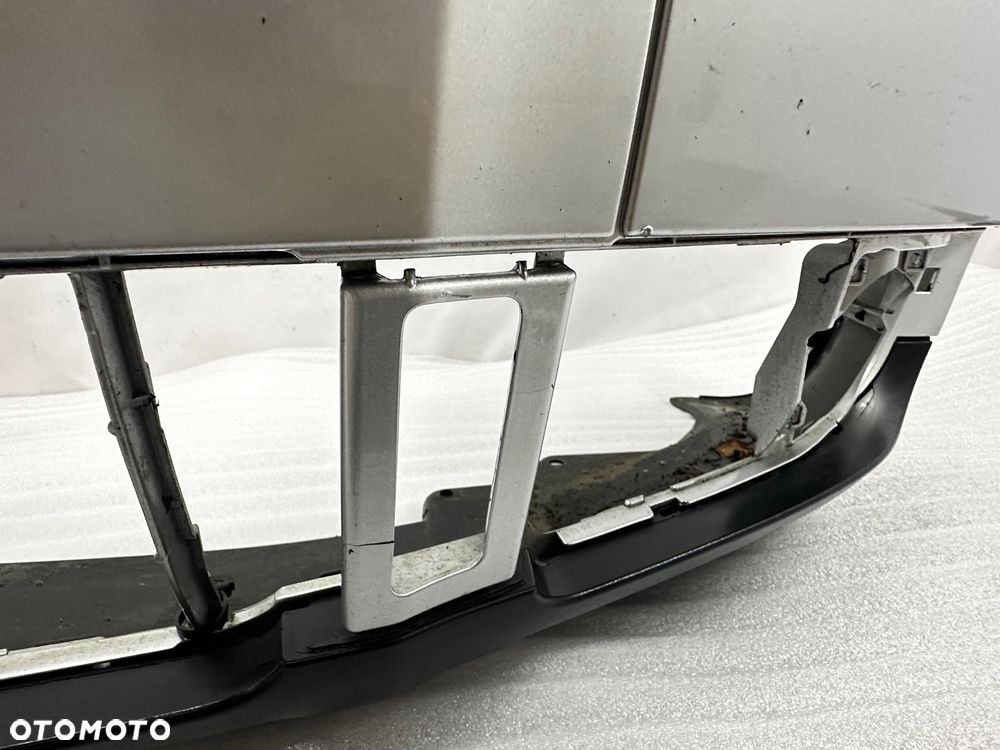 VW PASSAT B5 LIFT 00-05 ZDERZAK PRZEDNI PRZÓD KOLOR: SREBRNY  nr aukcji nz45 - 13