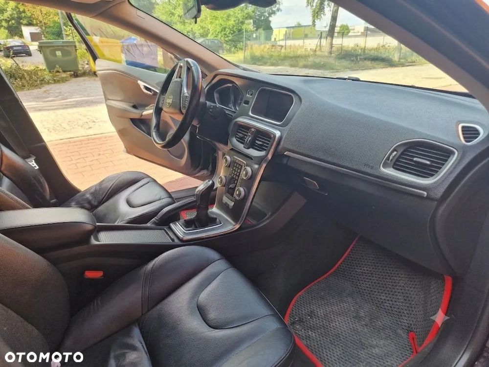 Volvo V40 T3 Base - 7