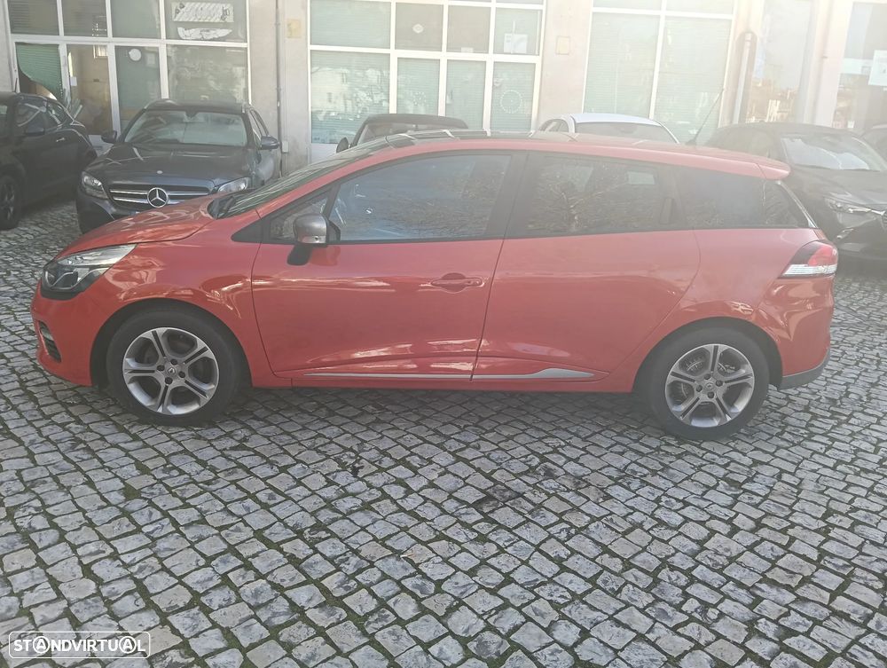 Renault Clio Sport Tourer 1.5 dCi GT Line - 24