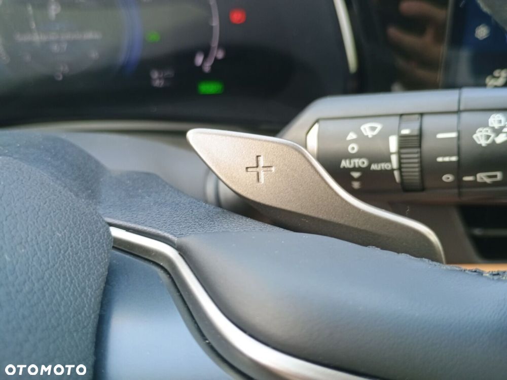 Lexus NX 350h Prestige AWD - 22