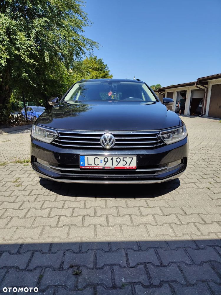 Volkswagen Passat 2.0 TDI SCR DSG Comfortline - 1
