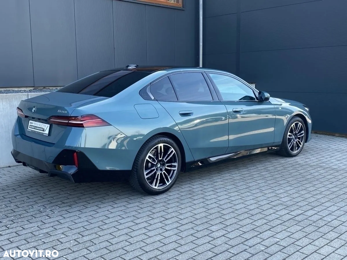 BMW Seria 5 520i AT MHEV - 3
