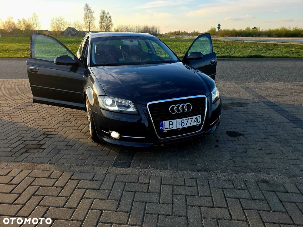 Audi A3 Sportback - 1