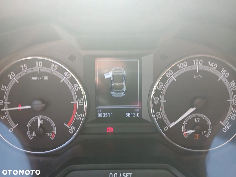 Skoda Octavia ver-1-6-tdi-ambition - 17