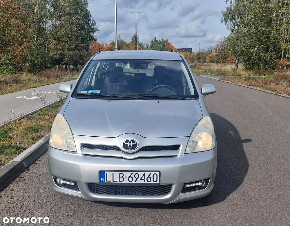 Toyota Corolla Verso - 9
