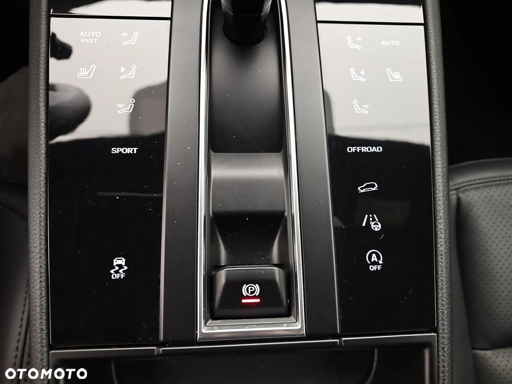 Porsche Macan Standard - 16