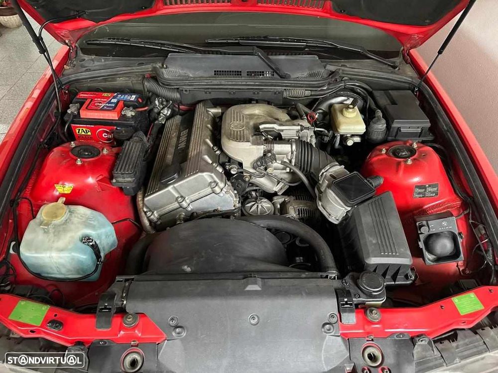 BMW 318 iS Coupé - 2