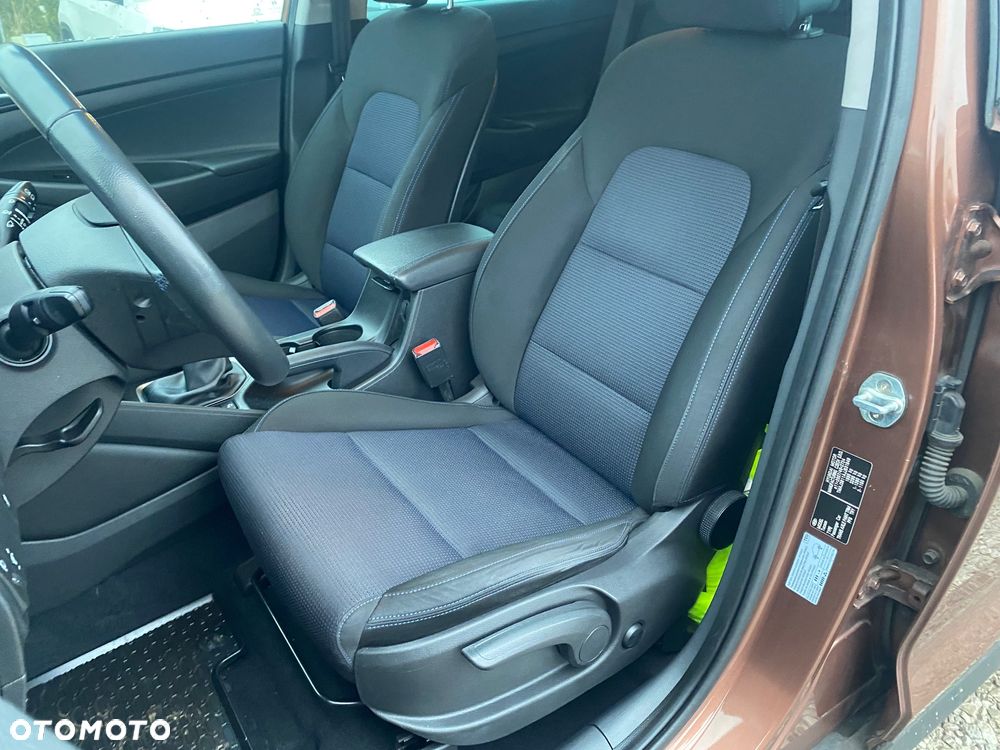 Hyundai Tucson 1.6 GDI BlueDrive Style 2WD - 24