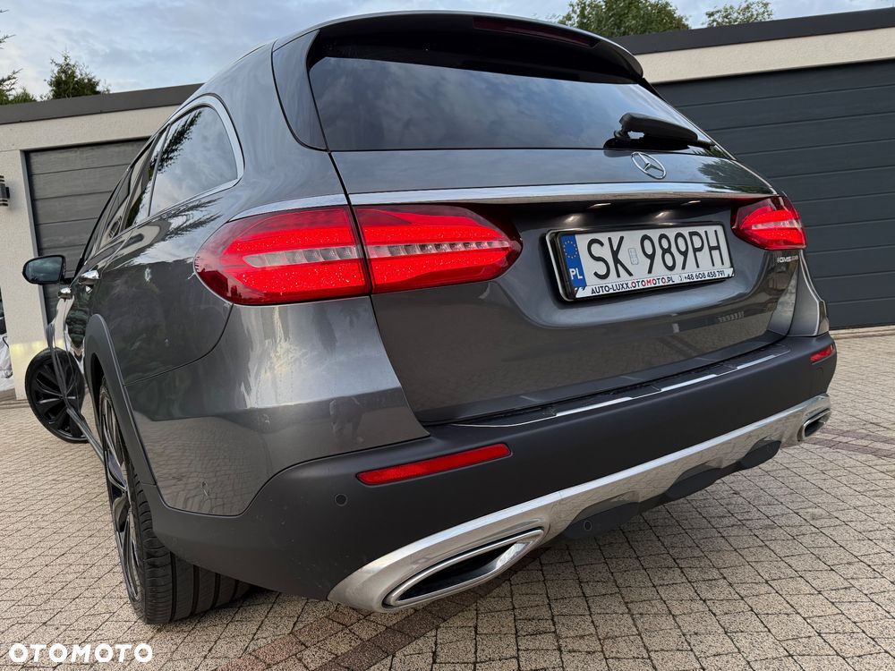 Mercedes-Benz Klasa E 220 d 4Matic T All-Terrain 9G-TRONIC Exclusive - 16