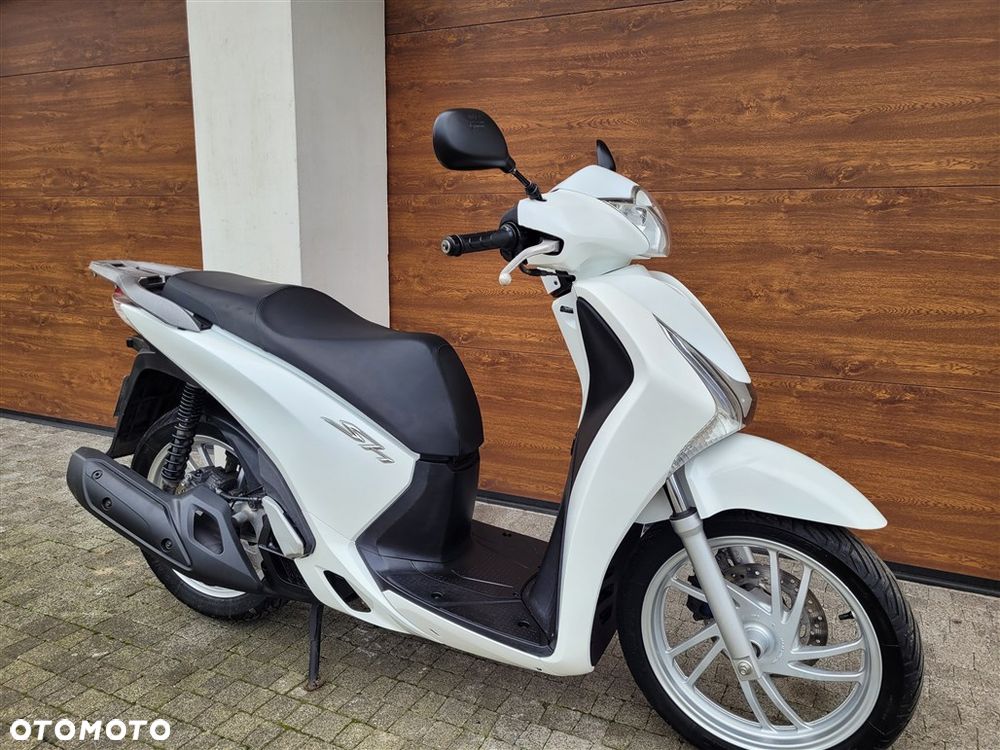 Honda SH - 17