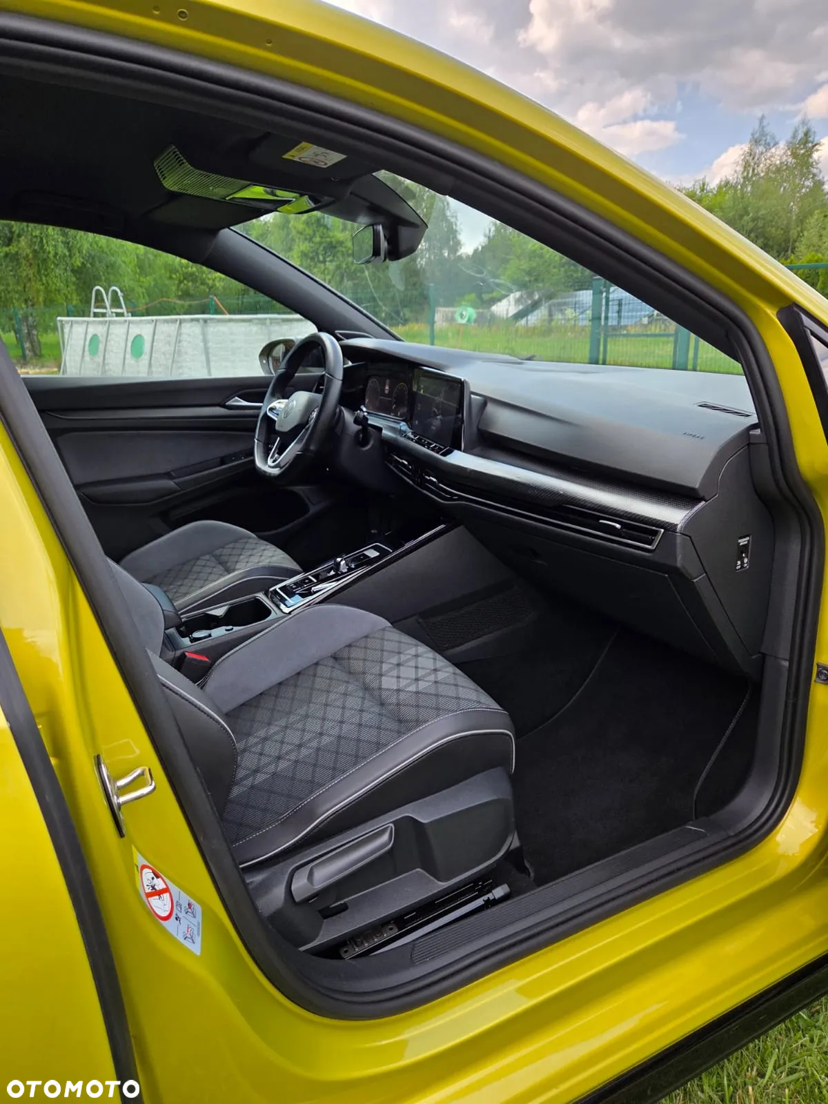 Volkswagen Golf - 8